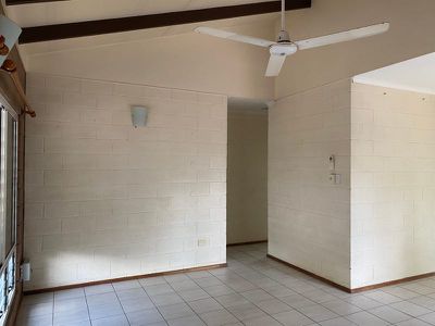 1 & 2  / 20 Muckanninie Court , Moulden