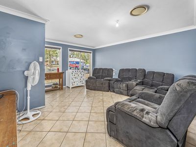 2 Kookaburra Close, Weston