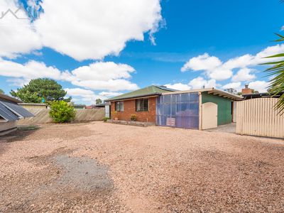 33 Muirfield Drive, Sunbury