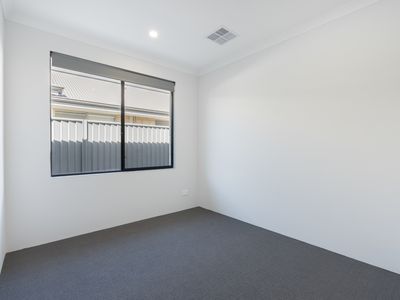16 Tarot Grove, Baldivis