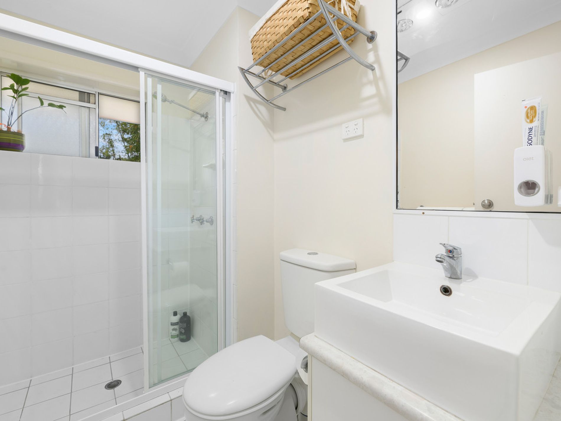 7 / 94 Indooroopilly Road, Taringa