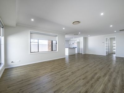 14 Ebor Way, Dubbo