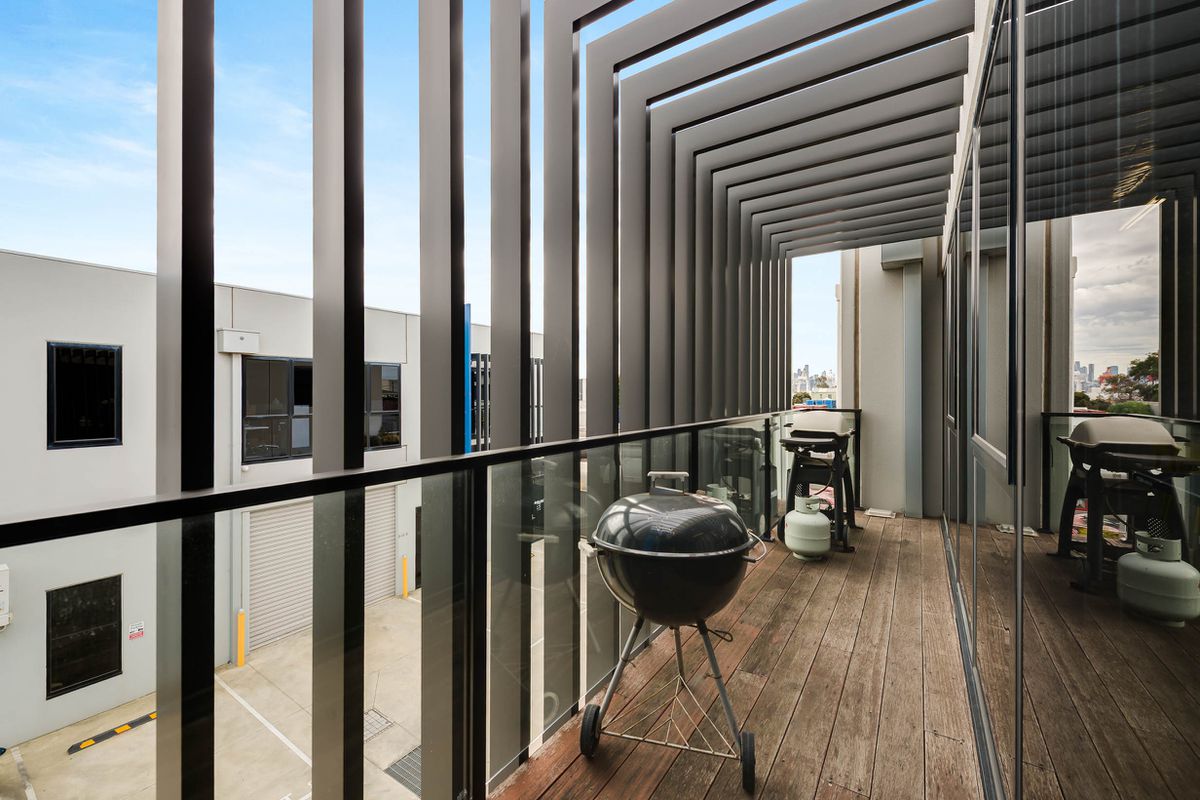 8 / 167 Hyde Street, Yarraville