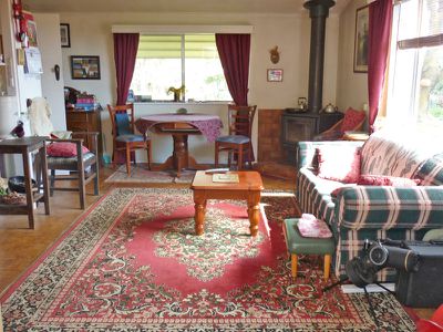 668 Barry Road, Neville