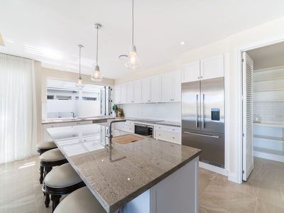 20 Seafarer Court, Paradise Waters