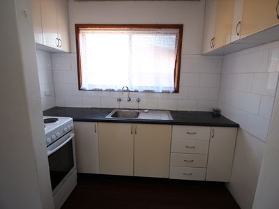 3 / 16 Hurry Crescent, Warrawong