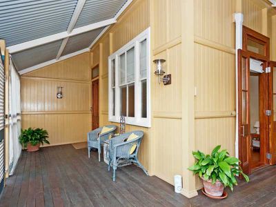 25 North Station Road, North Booval