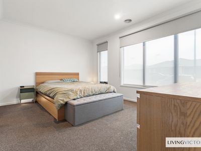 9 Journey Drive, Fraser Rise