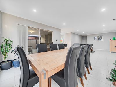 11 Sapwood Grove, Whitby