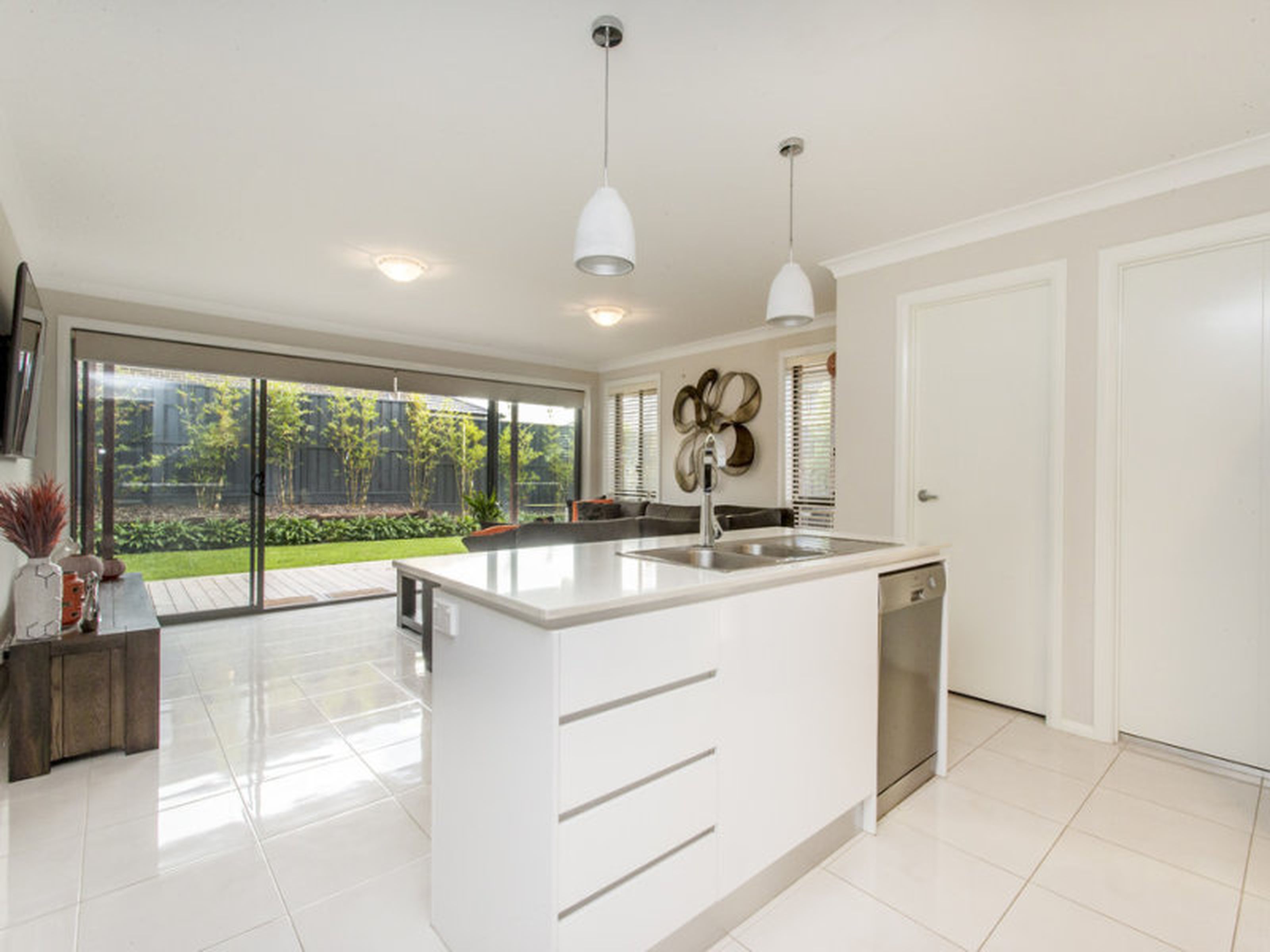 57 Darug Avenue, GLENMORE PARK