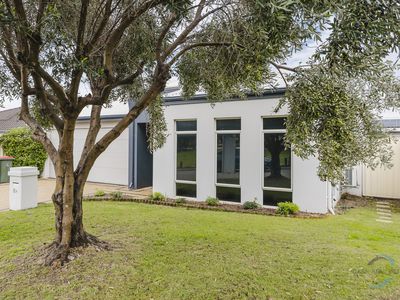 8A Salitage Link, Pearsall