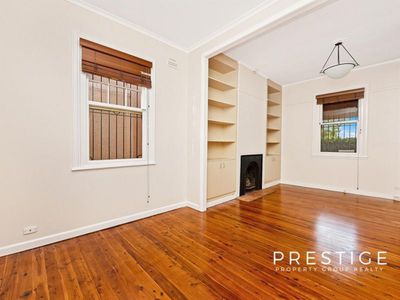 13 Short Street, Banksia