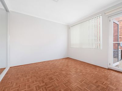 1 / 2 Brittain Crescent, Hillsdale