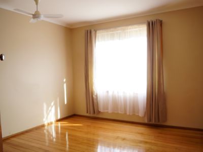 70 Albert Street, Horsham