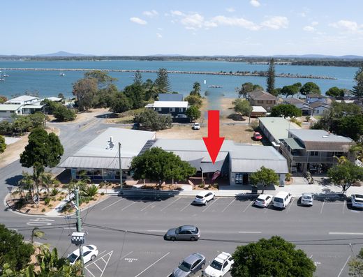 Iluka Village Commercial Space
