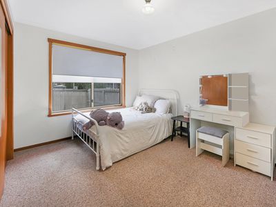 2 Adam Court, Warrnambool