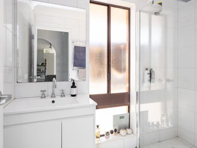 4 St John Grove, Hannans