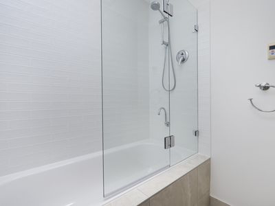 2 / 83-85 Epsom Road, Ascot Vale