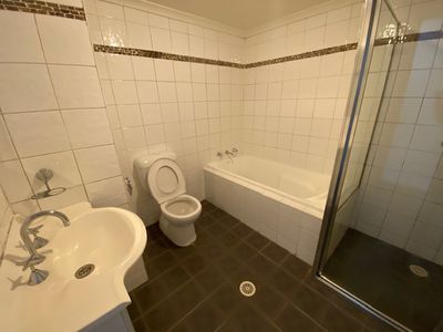 9 / 12-20 Lachlan Street, Liverpool