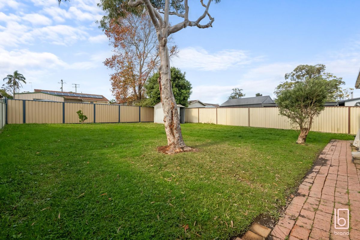 27 McKellar Boulevard, Blue Haven