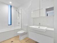 20101 / 37 Harbour Road, Hamilton