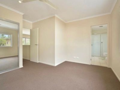 24 / 1 Collins Lane, Kin Kora