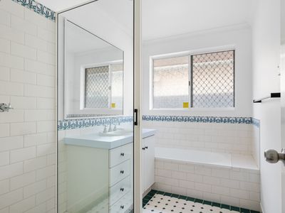 38 Heston Court, Somerville