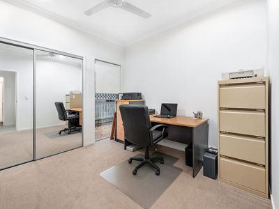16 Macquarie Street, Wakerley