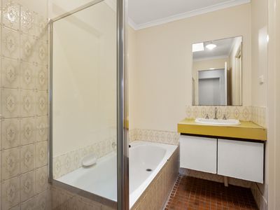 12 / 6 Ashford Avenue, Rockingham