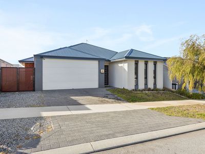 12 Roebuck Boulevard, Eglinton