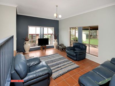 14 Glenross Drive, Pine Mountain
