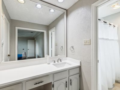 4805 Las Lomas Drive, Mesquite, TX, International