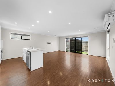 16 Abbott Street, Melton South