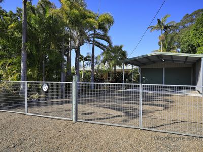 5 Hussar Ct, Woodgate