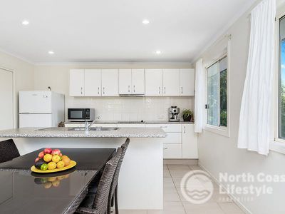 19 Coomburra Crescent, Ocean Shores