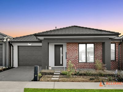 18 Peterborough Rise, Werribee