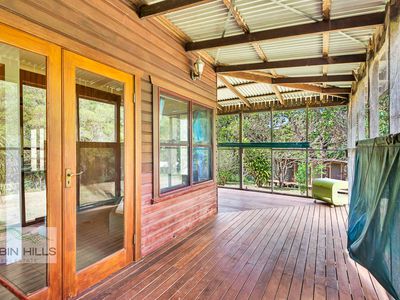 417 Davis Road, Jiggi