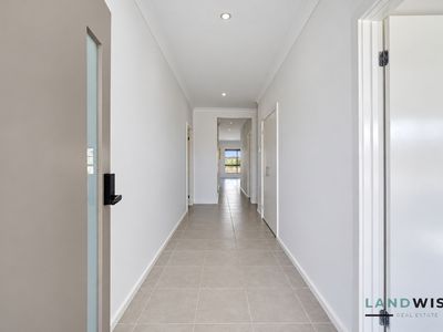 46 Joey Crescent, Deanside