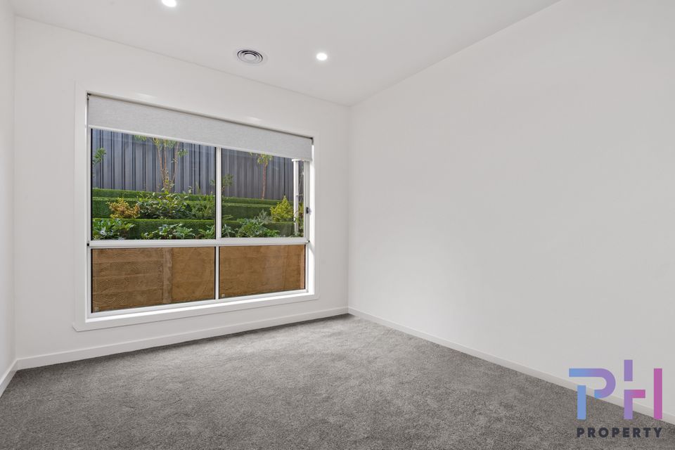 1 / 137 Edwards Road, Kennington