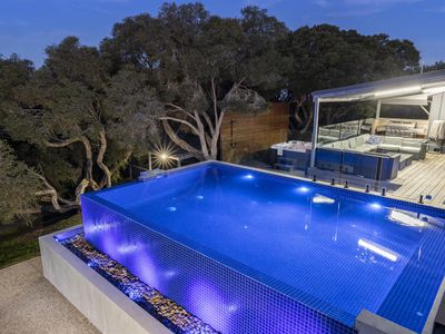 10-12 Nalong Street, Rye