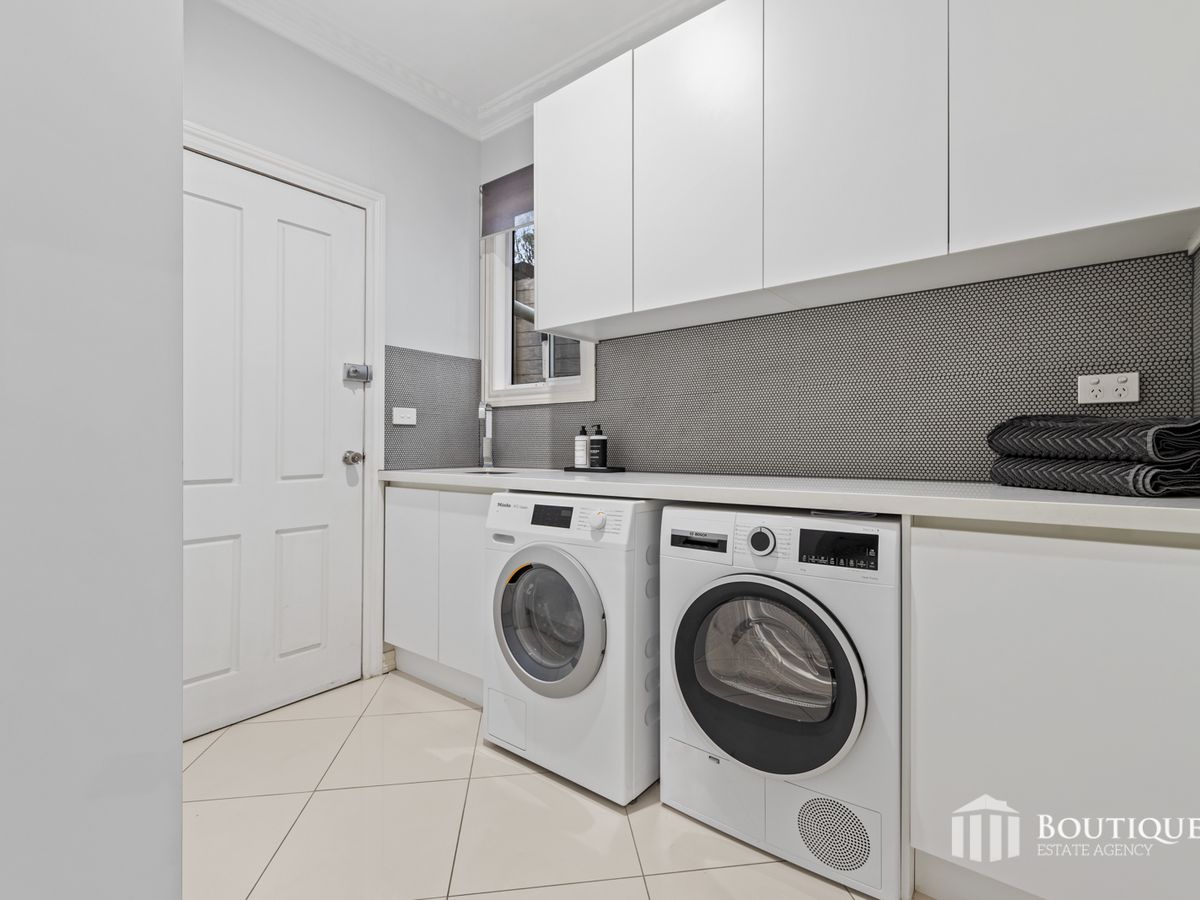 6 Matthews Place, Dandenong North