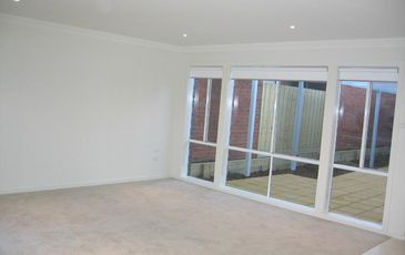 74 Fieldstone Boulevard, Beaconsfield