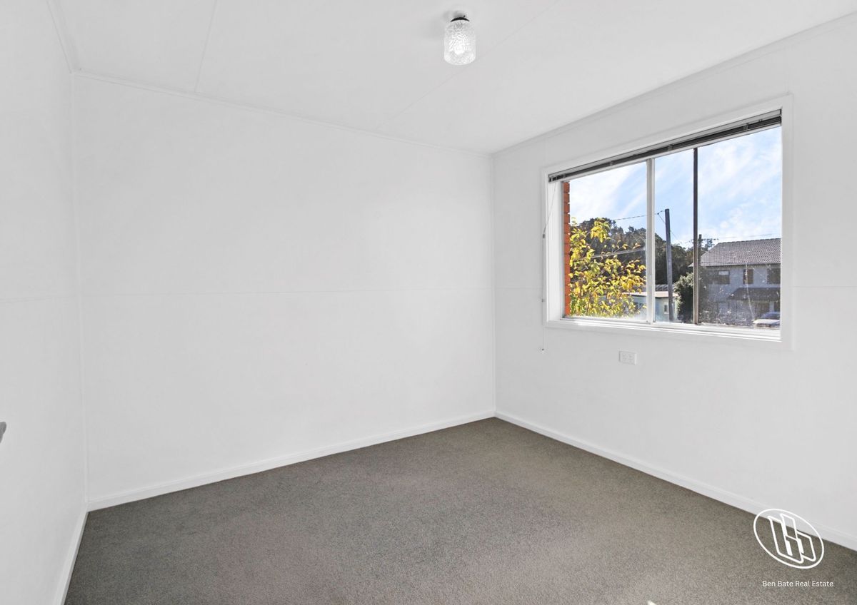 24 Myuna  Street, Dalmeny