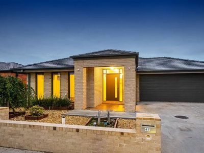 47 Balcombe Drive, Manor Lakes