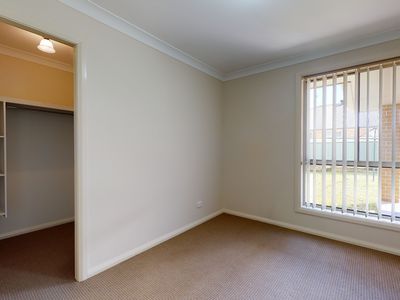 9 Selkirk Avenue, Dubbo