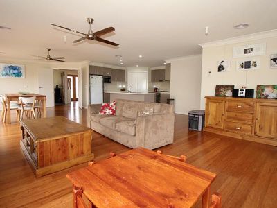 4 Chesterman Close, Windradyne