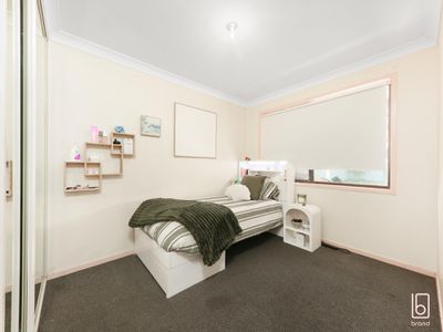 16 Loongana Crescent, Blue Haven