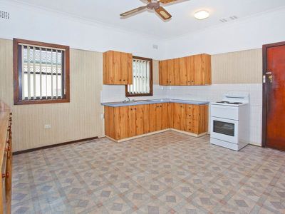 250 Princes Highway, Dapto