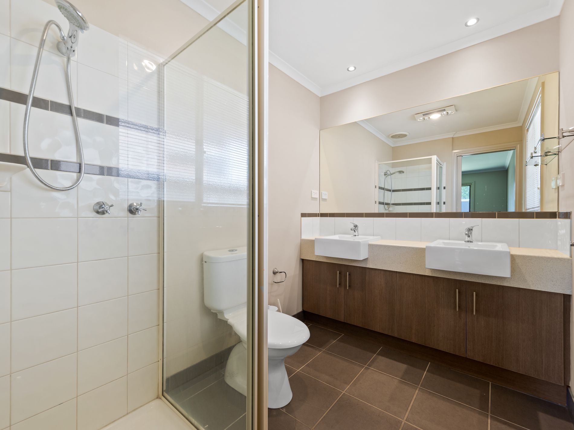 4 Dan Morgan Drive, Cranbourne East