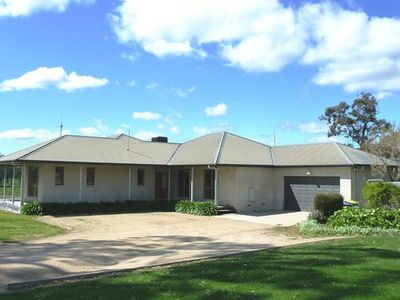 1220 Northwood Road, Northwood